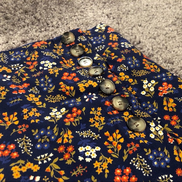 Madewell A-Line Mini Skirt in Garden Party size 00 - Picture 6 of 6